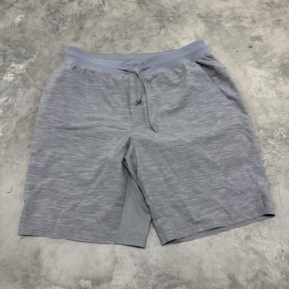 Lululemon T.H.E. Shorts 9” Men’s Medium Lined Grey Stretch Training LM7ALAS